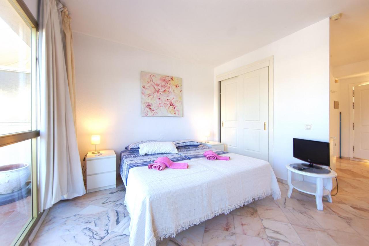 Romana Playa Studio Elviria Марбелья Екстер'єр фото