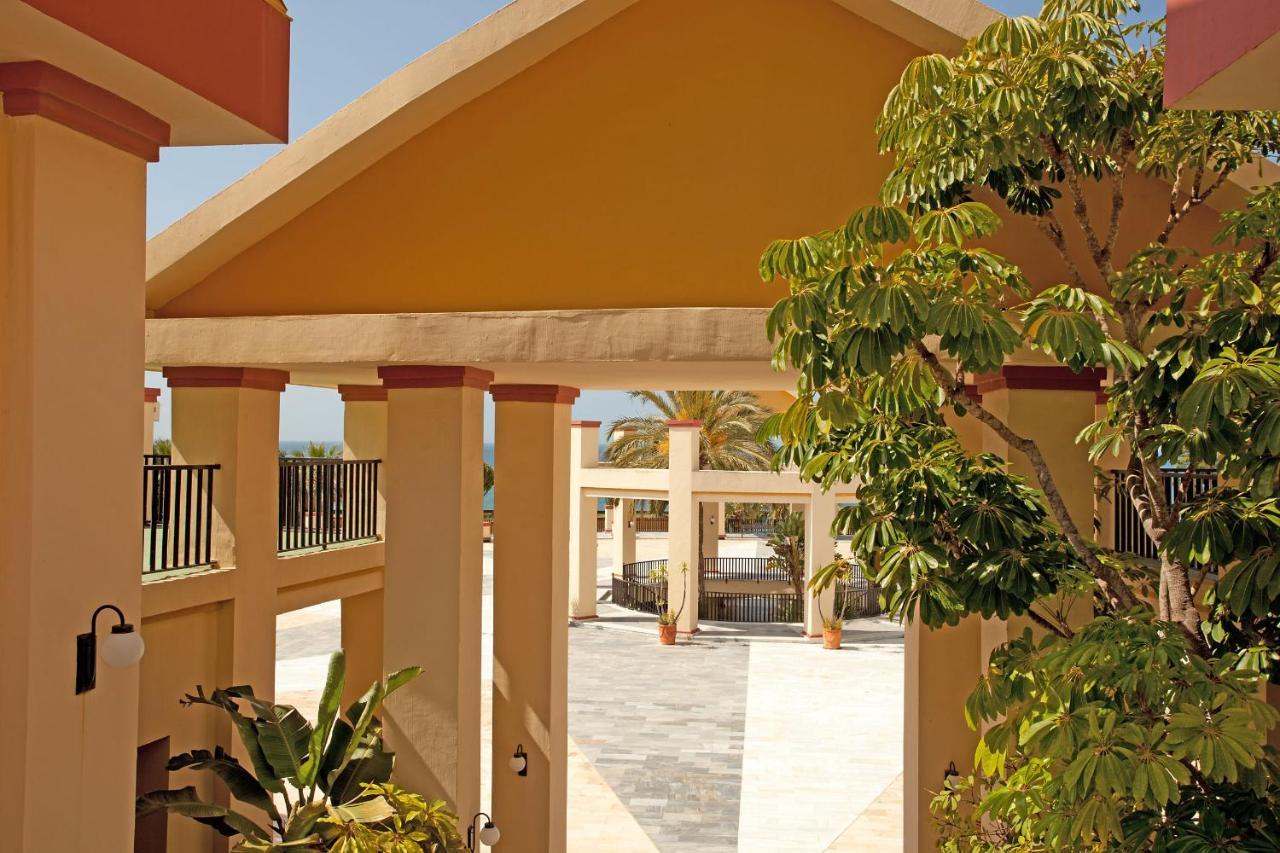 Romana Playa Studio Elviria Марбелья Екстер'єр фото
