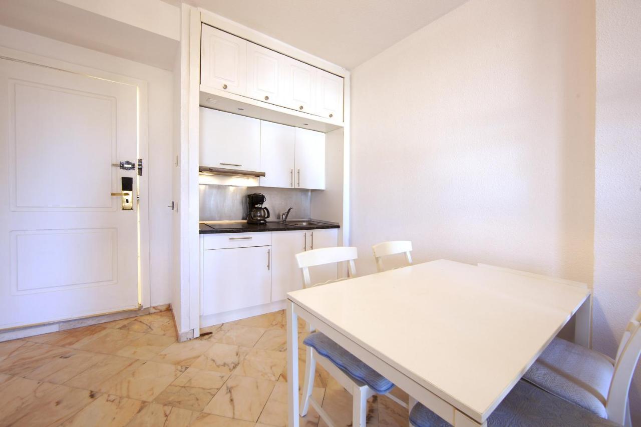 Romana Playa Studio Elviria Марбелья Екстер'єр фото